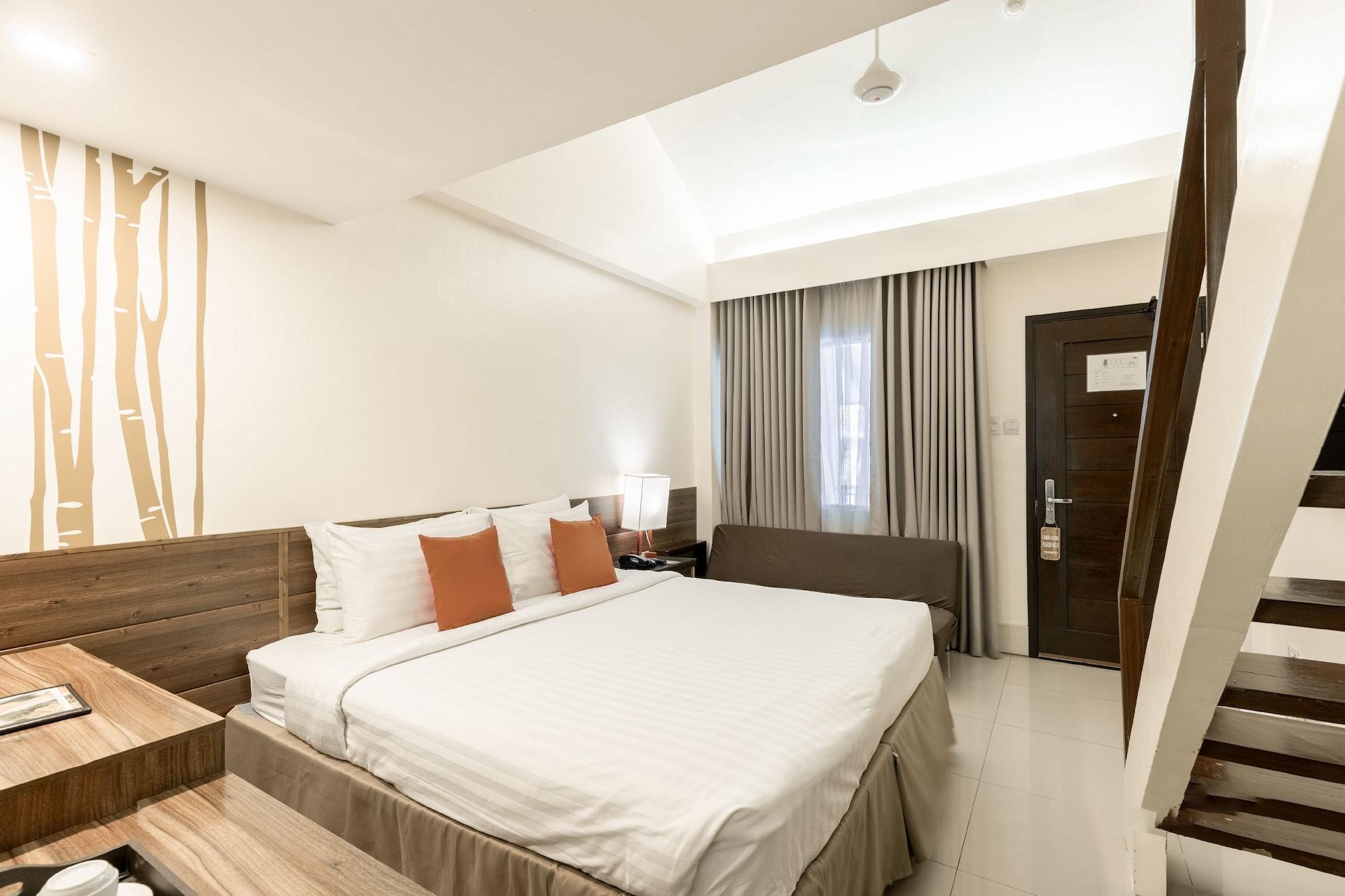 Selah Garden Hotel Manila Пасай Экстерьер фото
