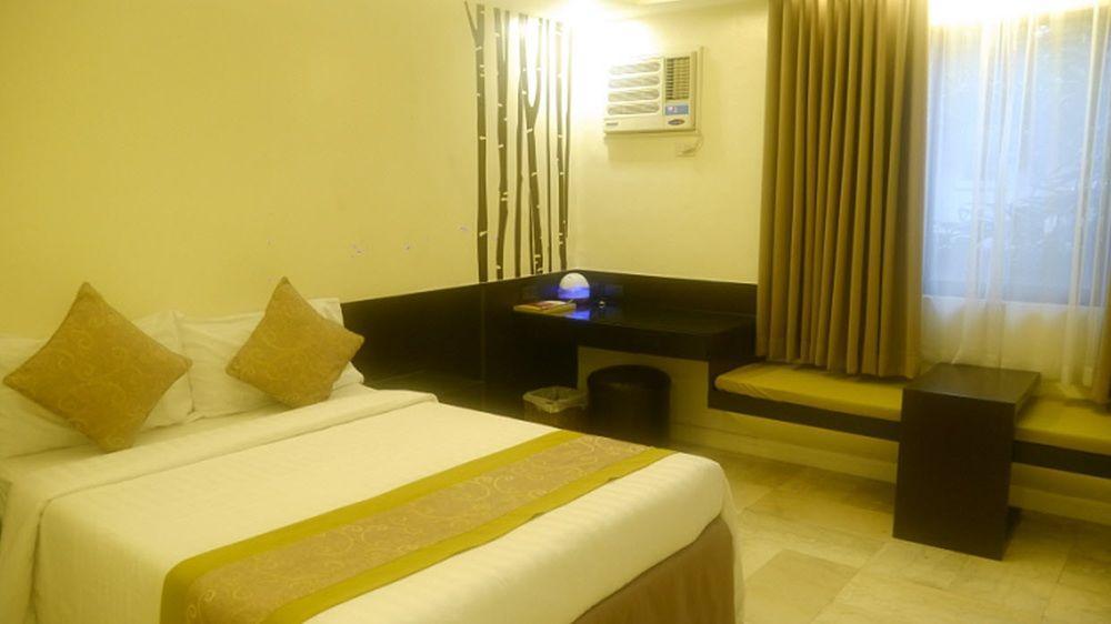 Selah Garden Hotel Manila Пасай Экстерьер фото