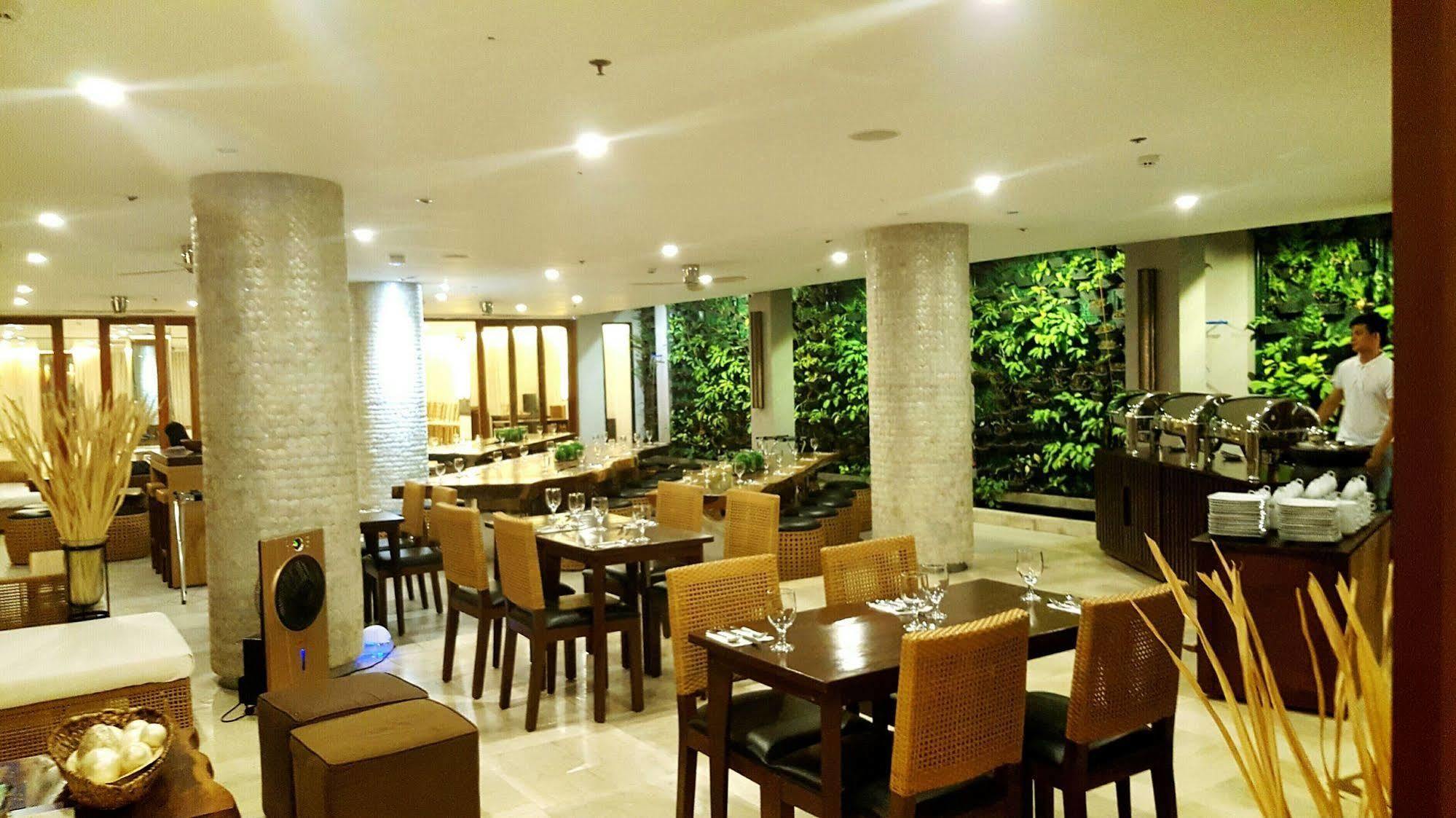 Selah Garden Hotel Manila Пасай Экстерьер фото