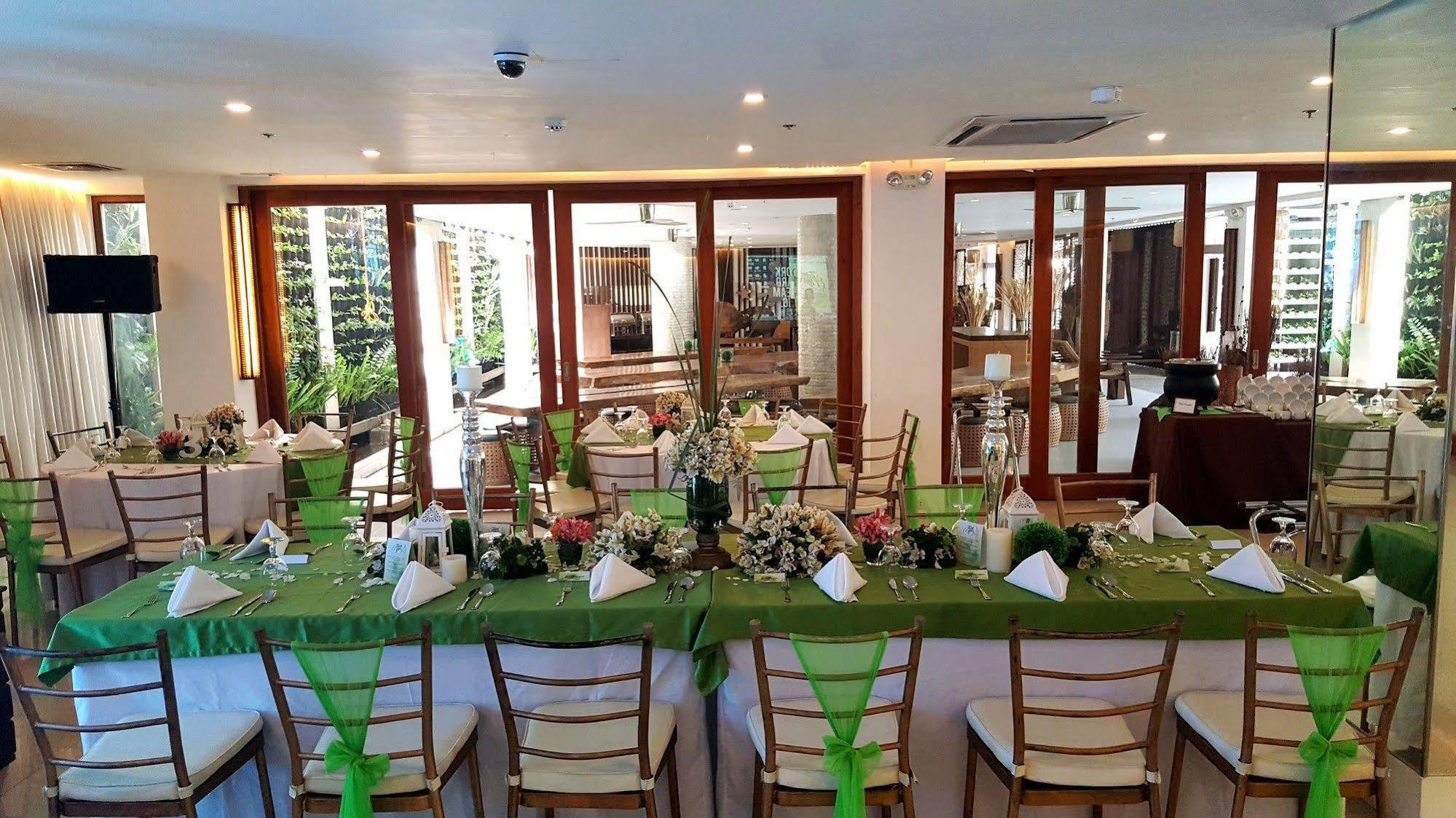 Selah Garden Hotel Manila Пасай Экстерьер фото