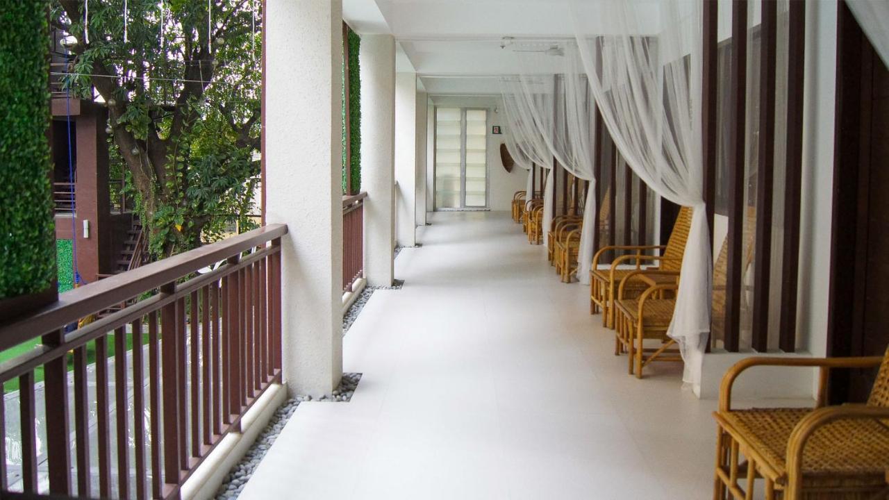 Selah Garden Hotel Manila Пасай Экстерьер фото
